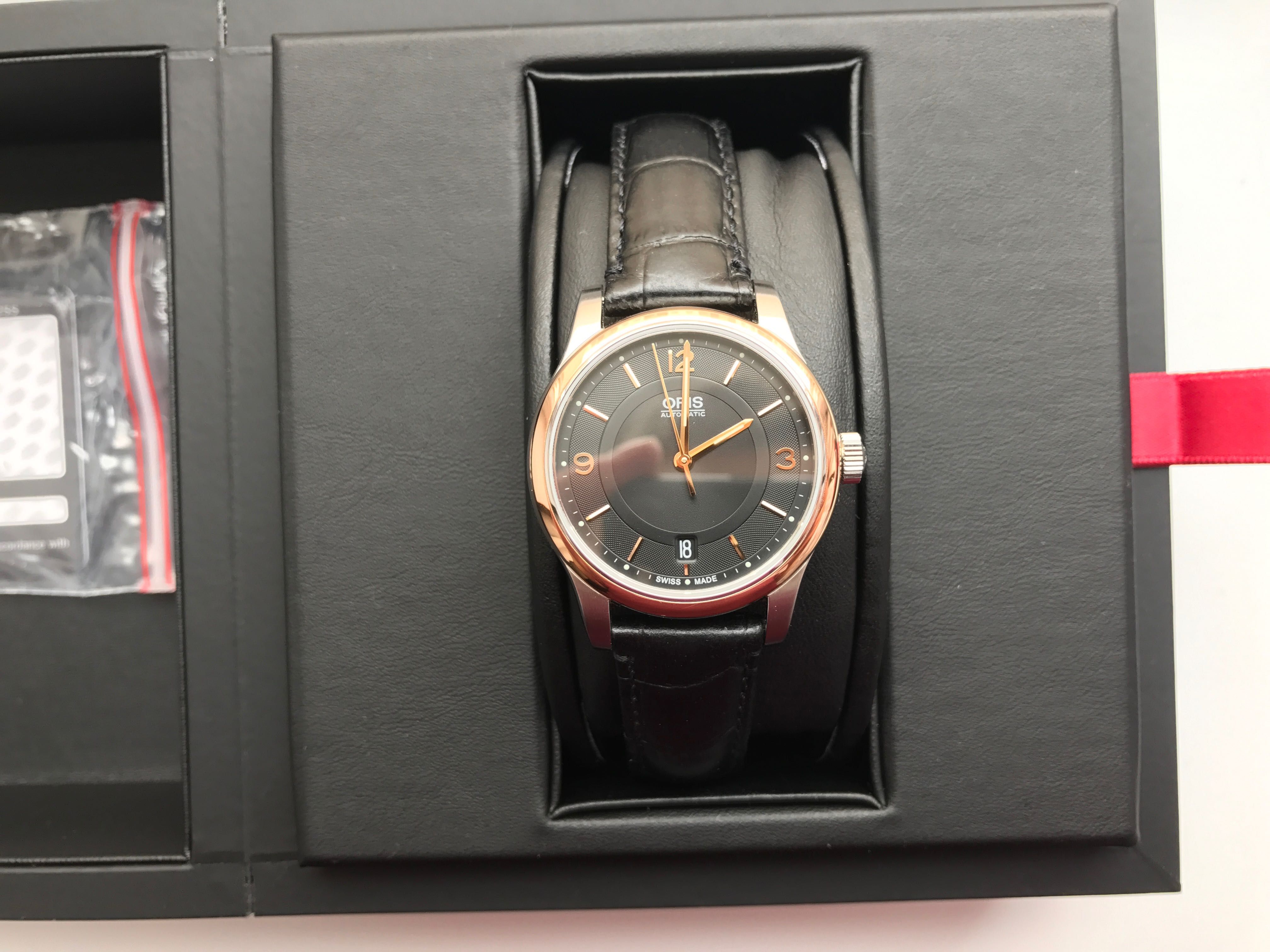 Watch Oris Classic Date Men's Automatic Watch. Like new condition.