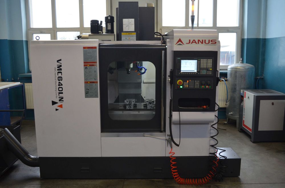 Pionowe Centrum Obróbcze VMC640L(N)  (Janus)
