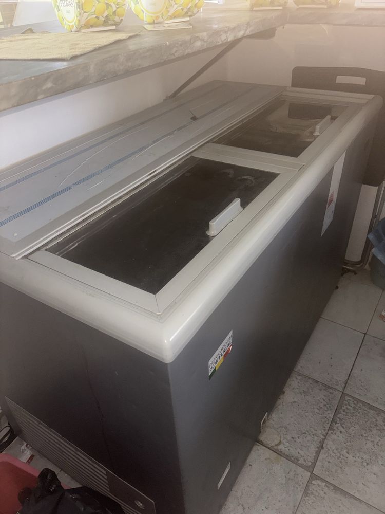Arrefecedor horizontal  de garrafas
