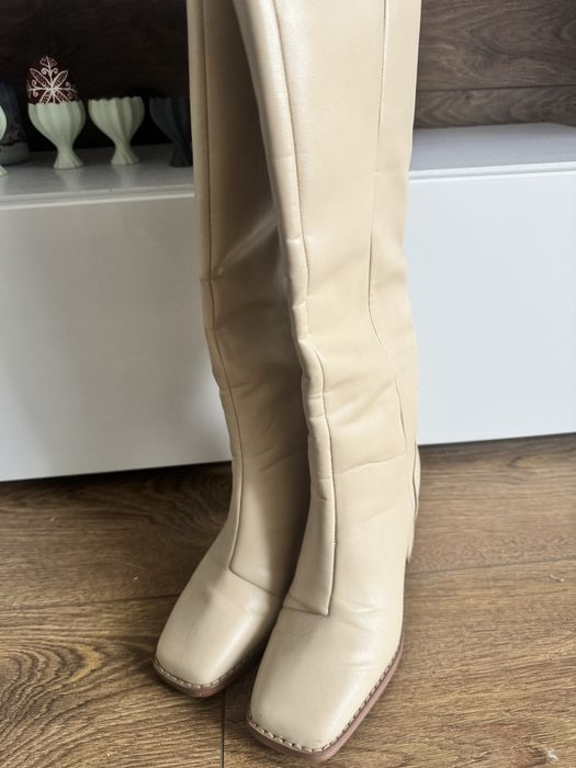 Шкіряні чоботи Reserved