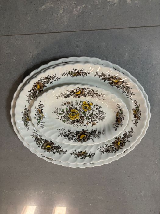 Conjunto de 4 travessas porcelana Beacon Hill by British Anchor