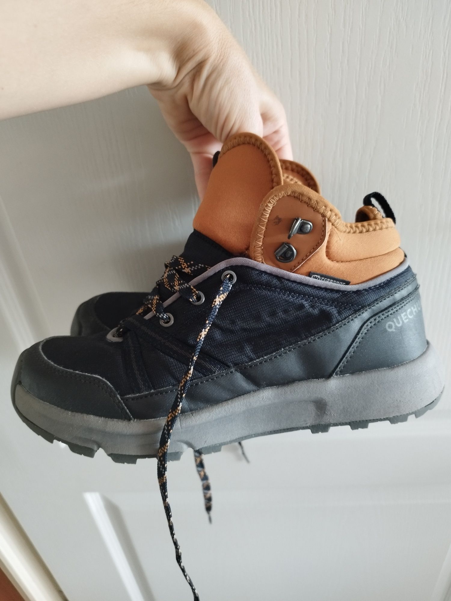 Buty Turystyczne Quechua, rozm. 39