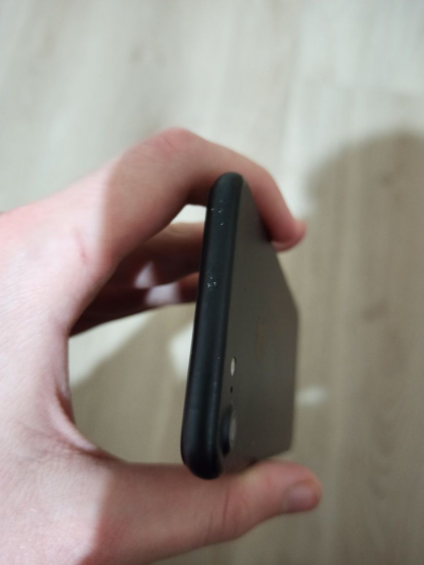 iPhone 7 128gb продам
