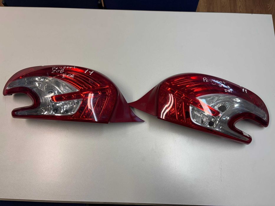 Farolim Peugeot 208