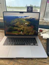 Macbook air  de 256GB e de 15 polgadas com m2