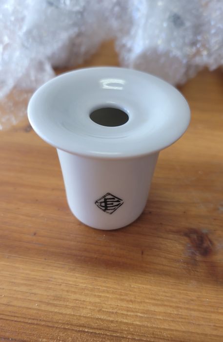 Antigo Tinteiro em argila vidrada usado na Escola Primária