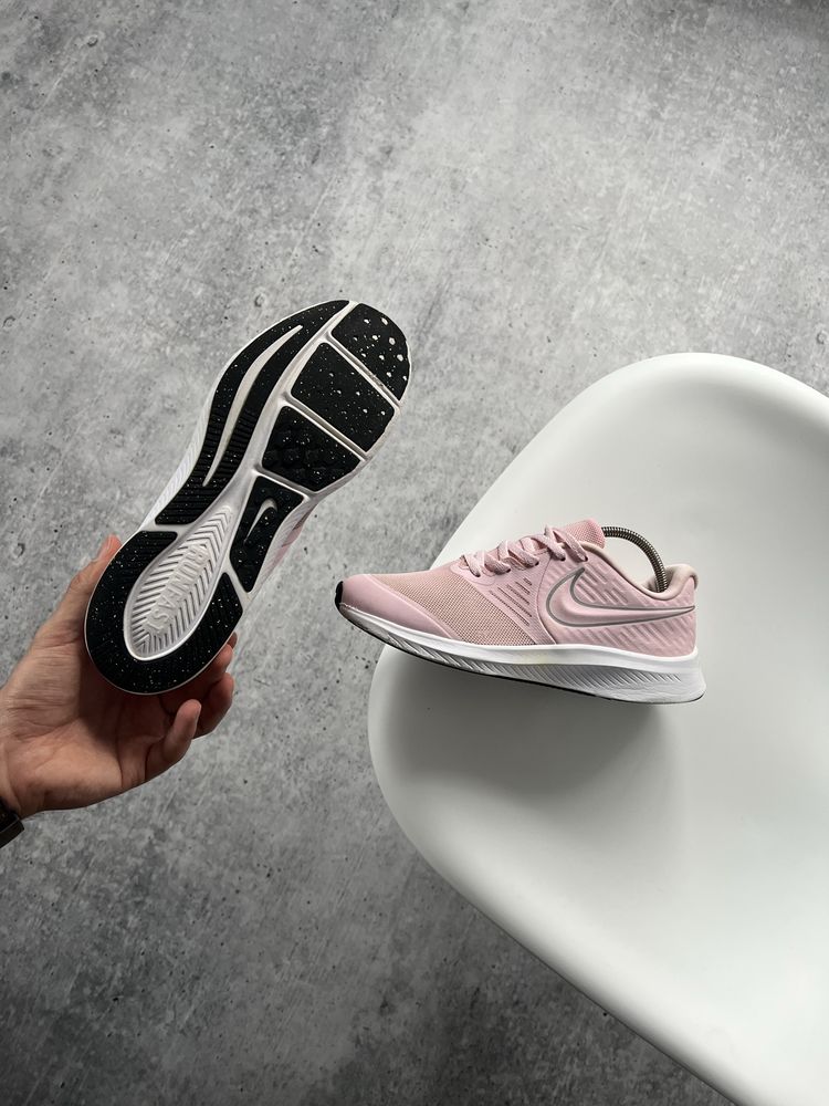 Оригінал! Жіночі кросівки Nike, Розмір 38 (24 см) Гарний стан!