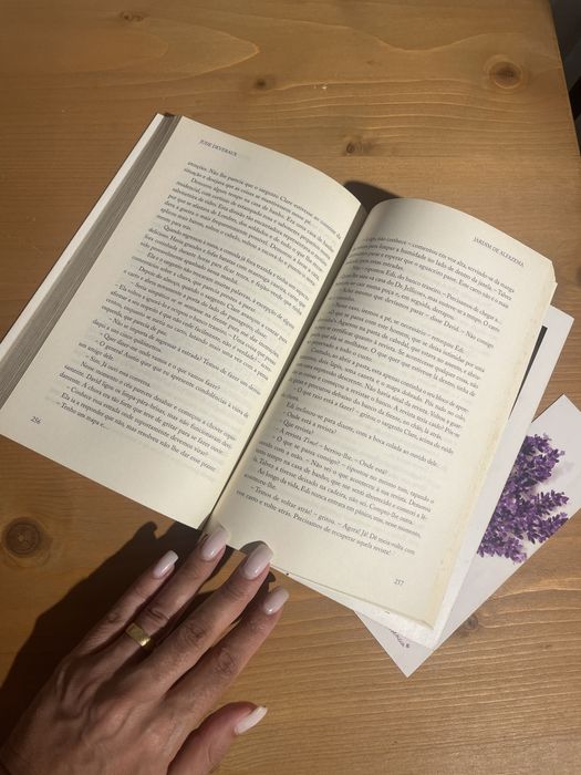 Livro “Jardim de Alfazema” de Jude Deveraux