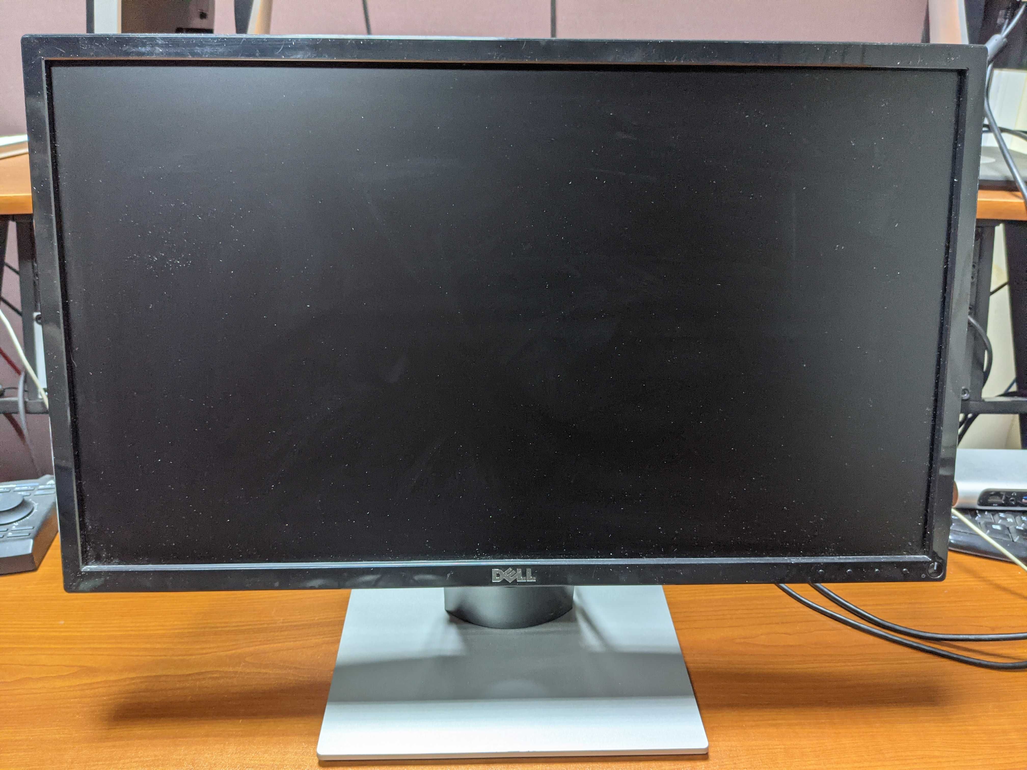 Монитор 24" Dell SE2416H Silver-Black