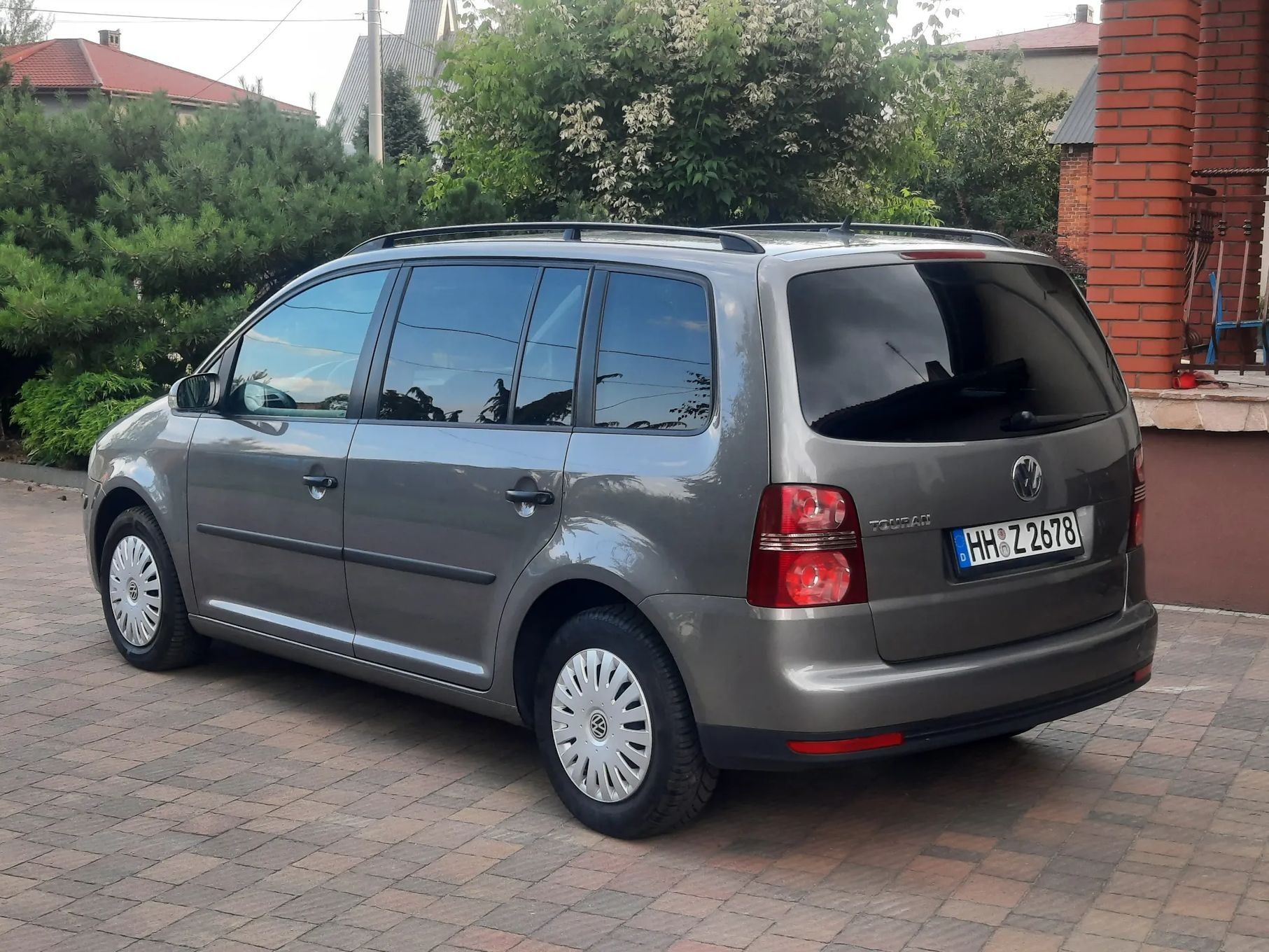 Volkswagen Touran 1.6 Conceptline