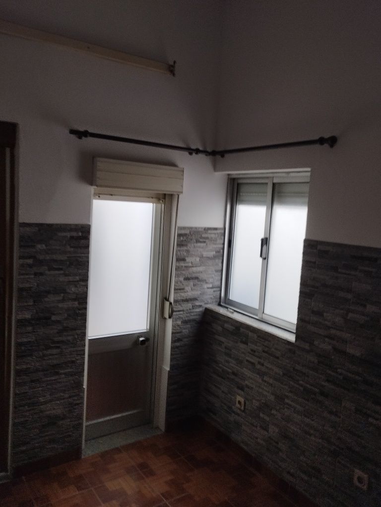 Arrenda-se  T2 l na Rua lindo vale no Porto