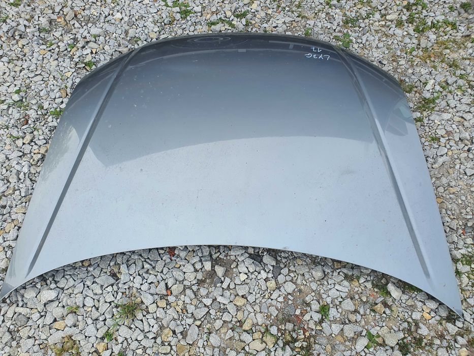 Audi A4 B7 maska przednia kolor srebrny LY7G 17 AL