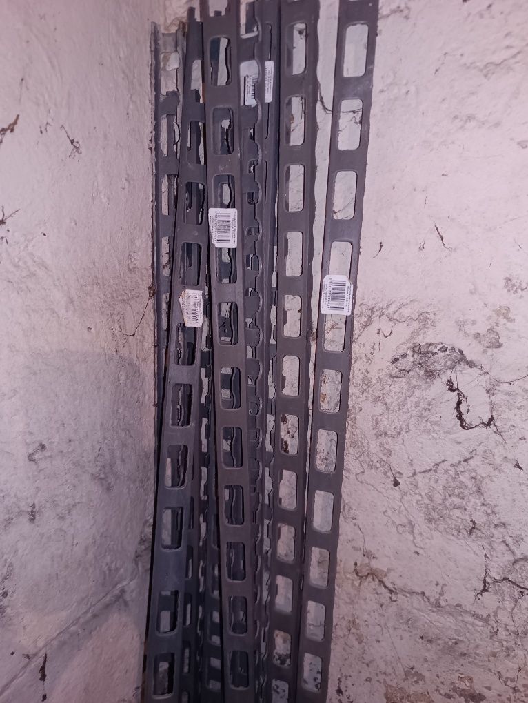 Prowadnica do wylewek Fola 25 x 2000 mm