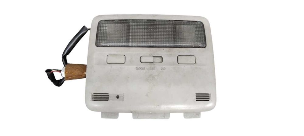 Toyota Avensis II T25 Lampka Oświetlenie Wnętrza Kabiny Przód