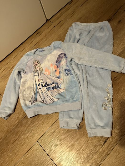 Piżama 122/128 Frozen nowa