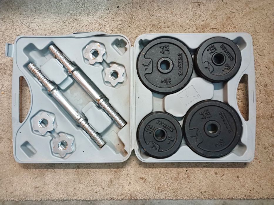 Conjunto de Halteres 20k marca DOMYOS com caixa.
Perfeito estado