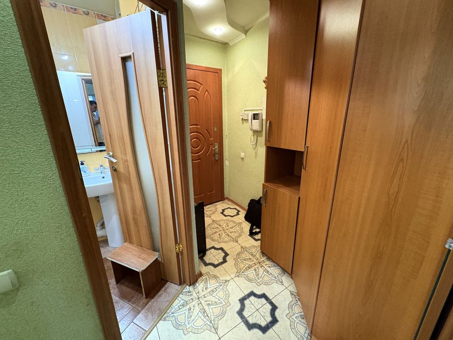 Продаж 2к квартира 45 м2 пр-т Наукі 39А м 23 Серпня