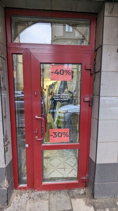 Продам вхідні двері, двері для магазину, розпродаж дверей,дешеві двері