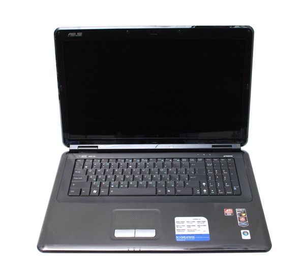 Asus K70AB состояние очень хорошее. Turion X2 2.2ГГц, 3Гб, 500Гб, 17"