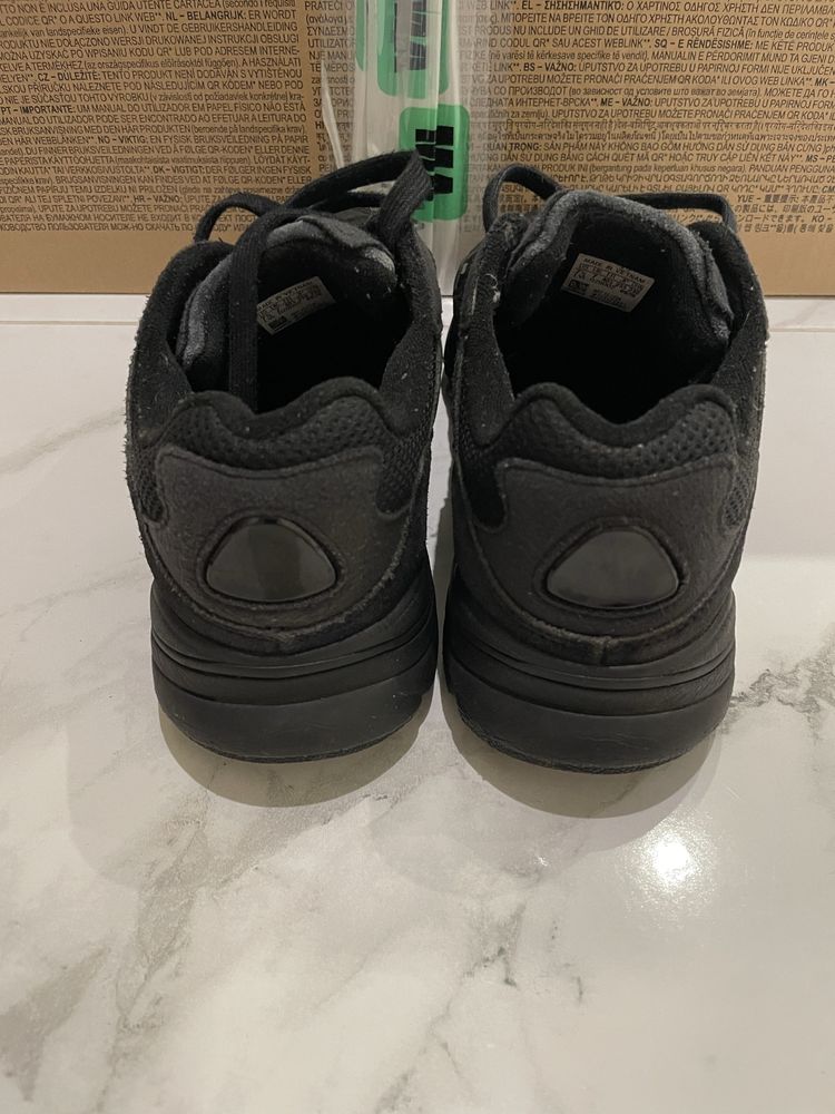 Кросівки Adidas Ozweego