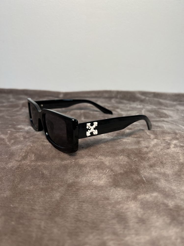 Oculos de sol NOVOS