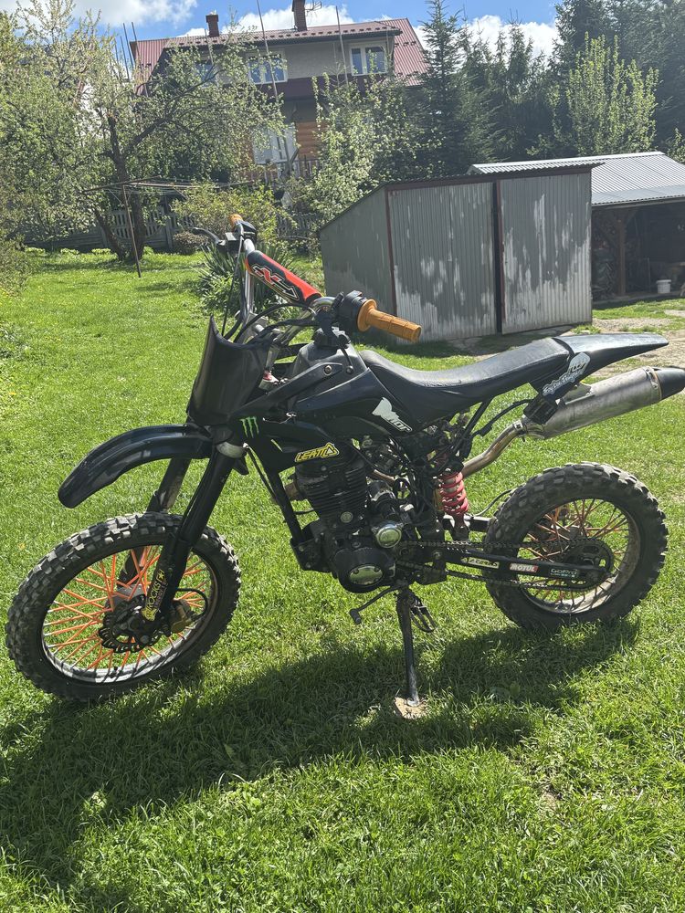 Cross Loncin 150