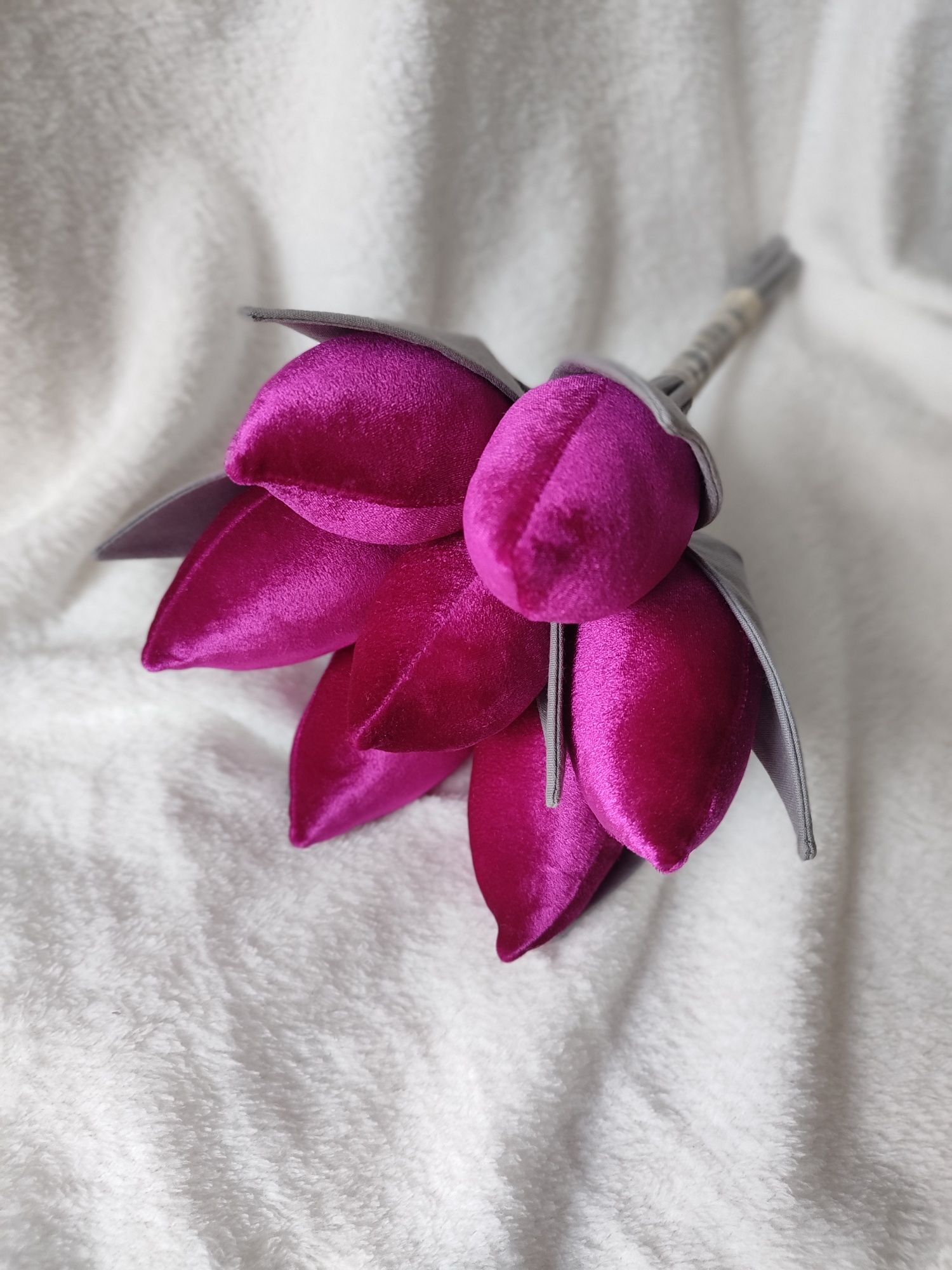 Bukiet tulipanów z materiału na dzień mamy welurowe różowe