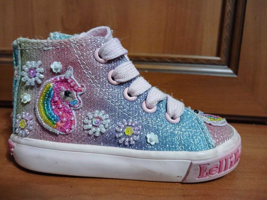 Дитячі кросівки (кеди) з коником.