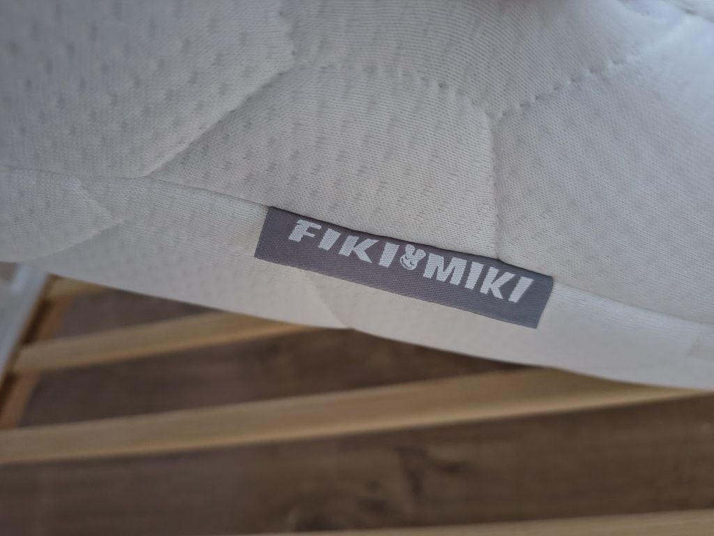 Łozeczko Woodies materac podkład prześcieradełka