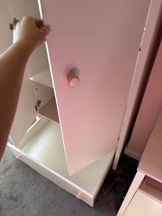 Szafa do pokoju dzieciecego, połki, wieszaki, szuflada-  Agata Meble