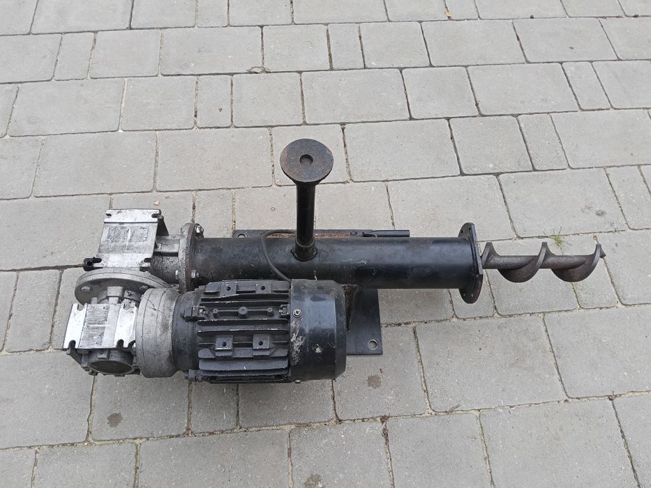 Reduktor NORD z podajnikiem paliwa stałego Pancerpol PPS-15Kw do pieca