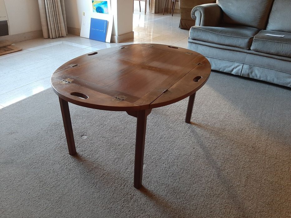 Mesa de mordomo de madeira