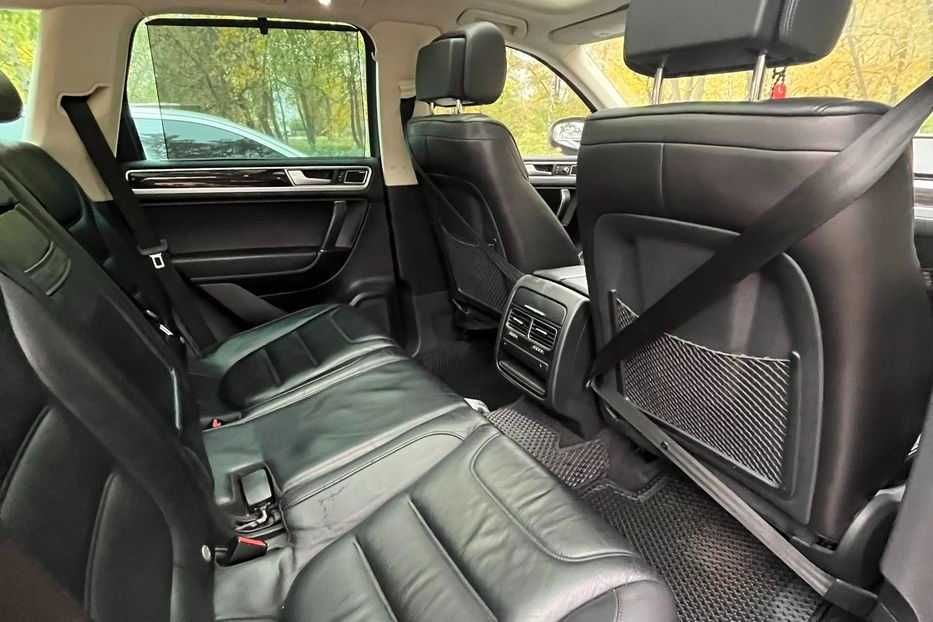 Продам Volkswagen Touareg 2015 года