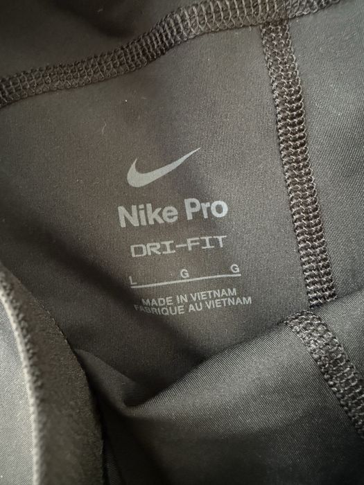 Спортивні шорти nike