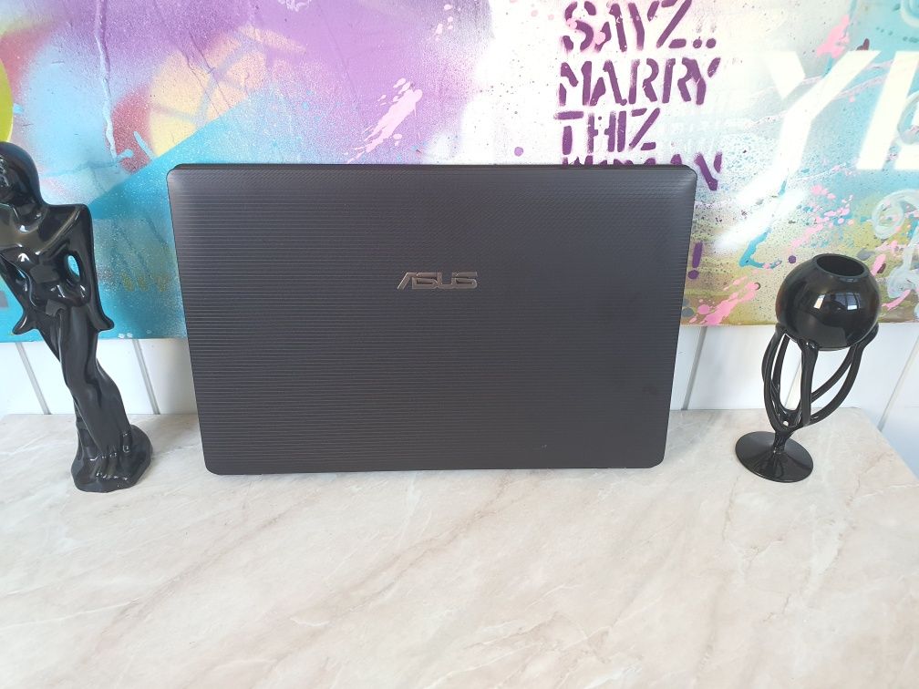 Ноутбук Asus X53T