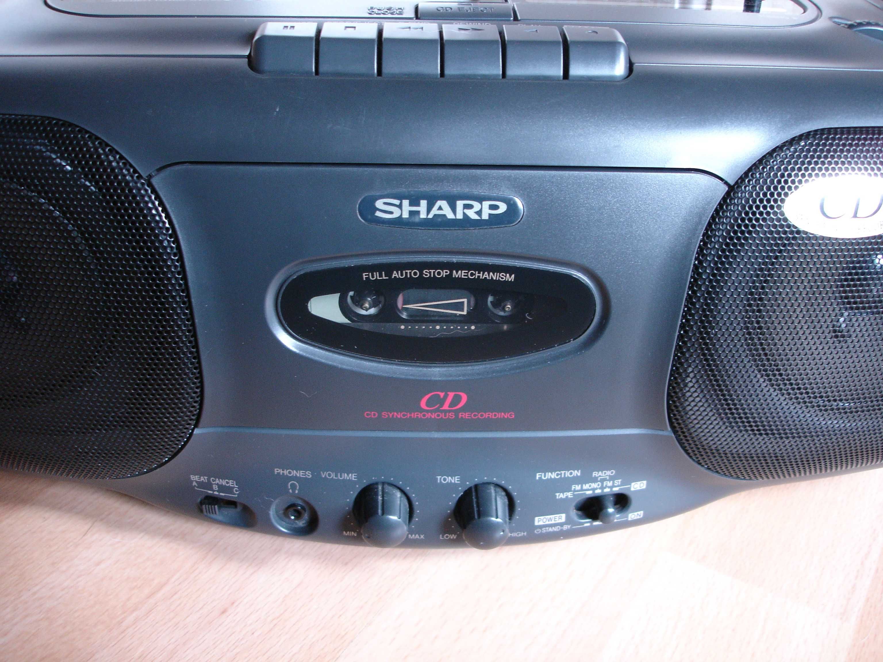 Radiomagnetofon SHARP QT-CD45H