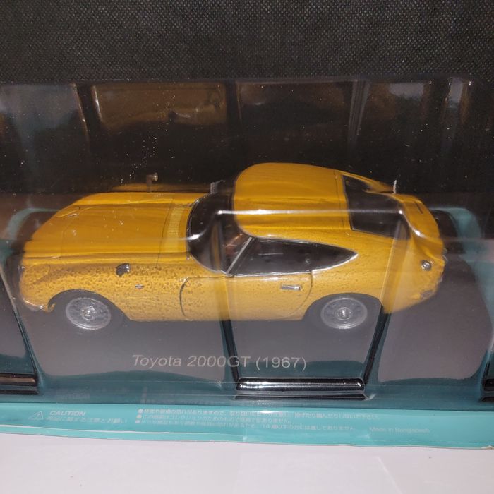 Carro miniatura Toyota