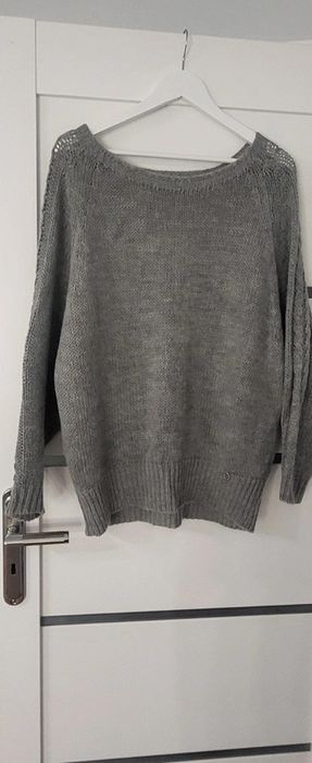 Szary sweter uniwersalny cocomore moher