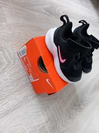 Buty nike 19,5 .