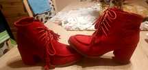 Buty zamsz czerwone