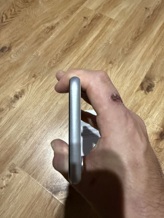 iPhone XR 64 GB | Stan bardzo dobry | Bateria 73% | OKAZJA!