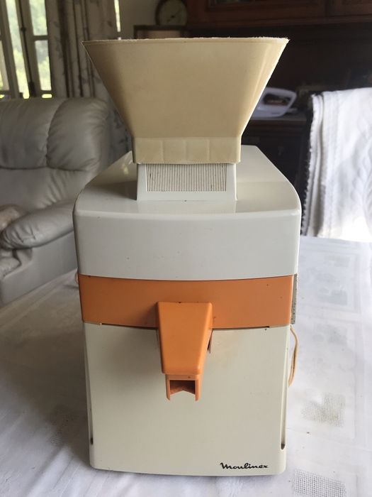 Máquina de sumos Moulinex