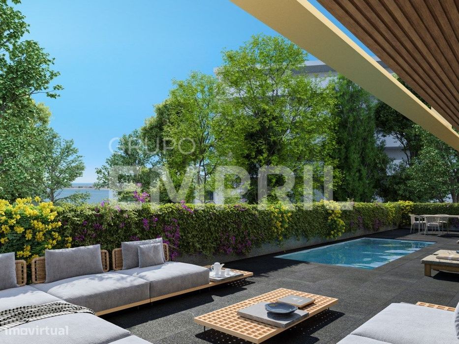 T3 C/ Terraço e Piscina Marina Douro
