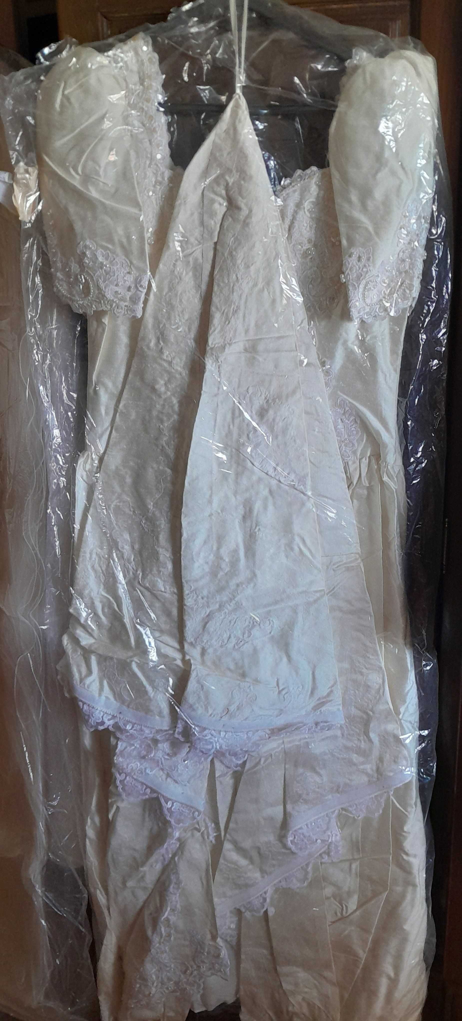 Vestido de noiva bege