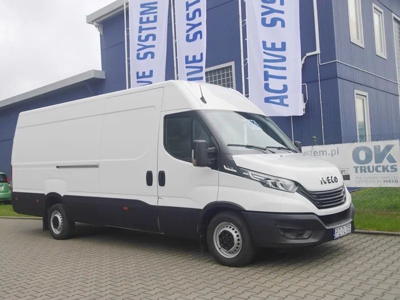 Iveco Daily 35S18HA8 3,0L L4H2 Izotermiczny  bezwypadkowy serwisowany dostępna gwarancja