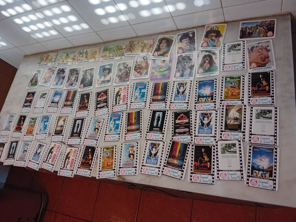 Conjunto de 65 Calendários de Bolso Antigos  Carnaval Torres Vedras