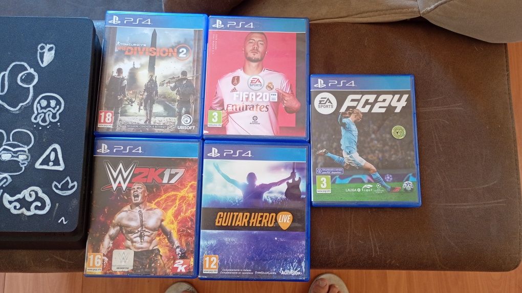 PS4 Em perfeito funcionamento