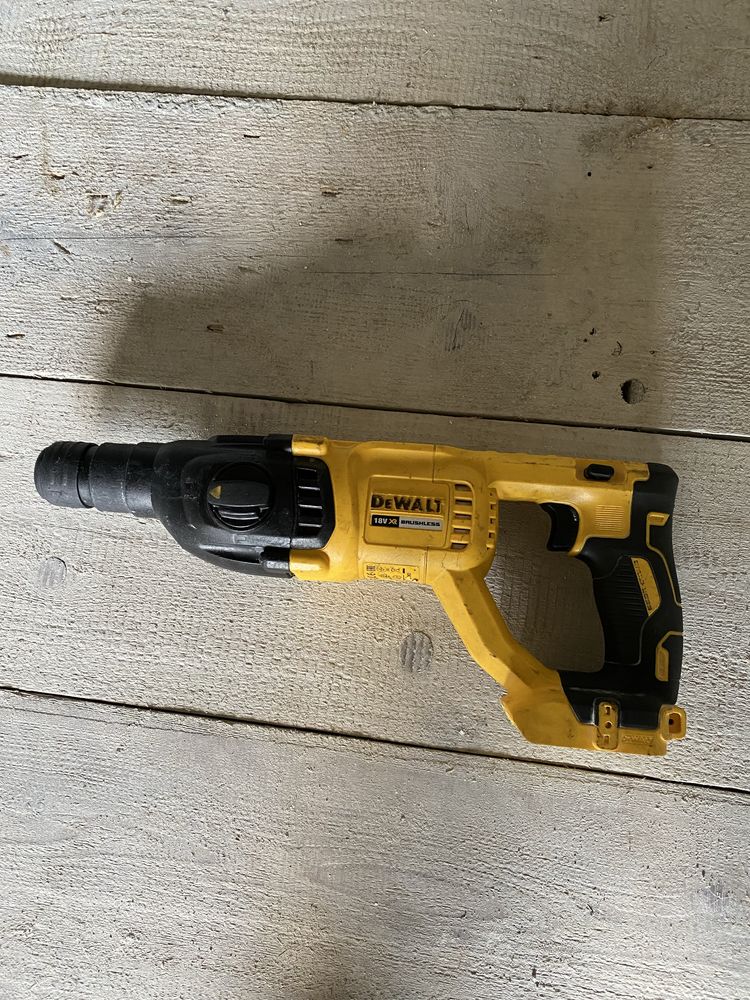 Młotowiertarka Dewalt dch133