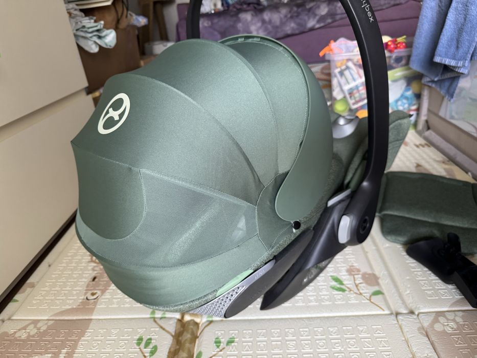 Автокрісло Cybex Cloud T i-Size Plus Leaf Green