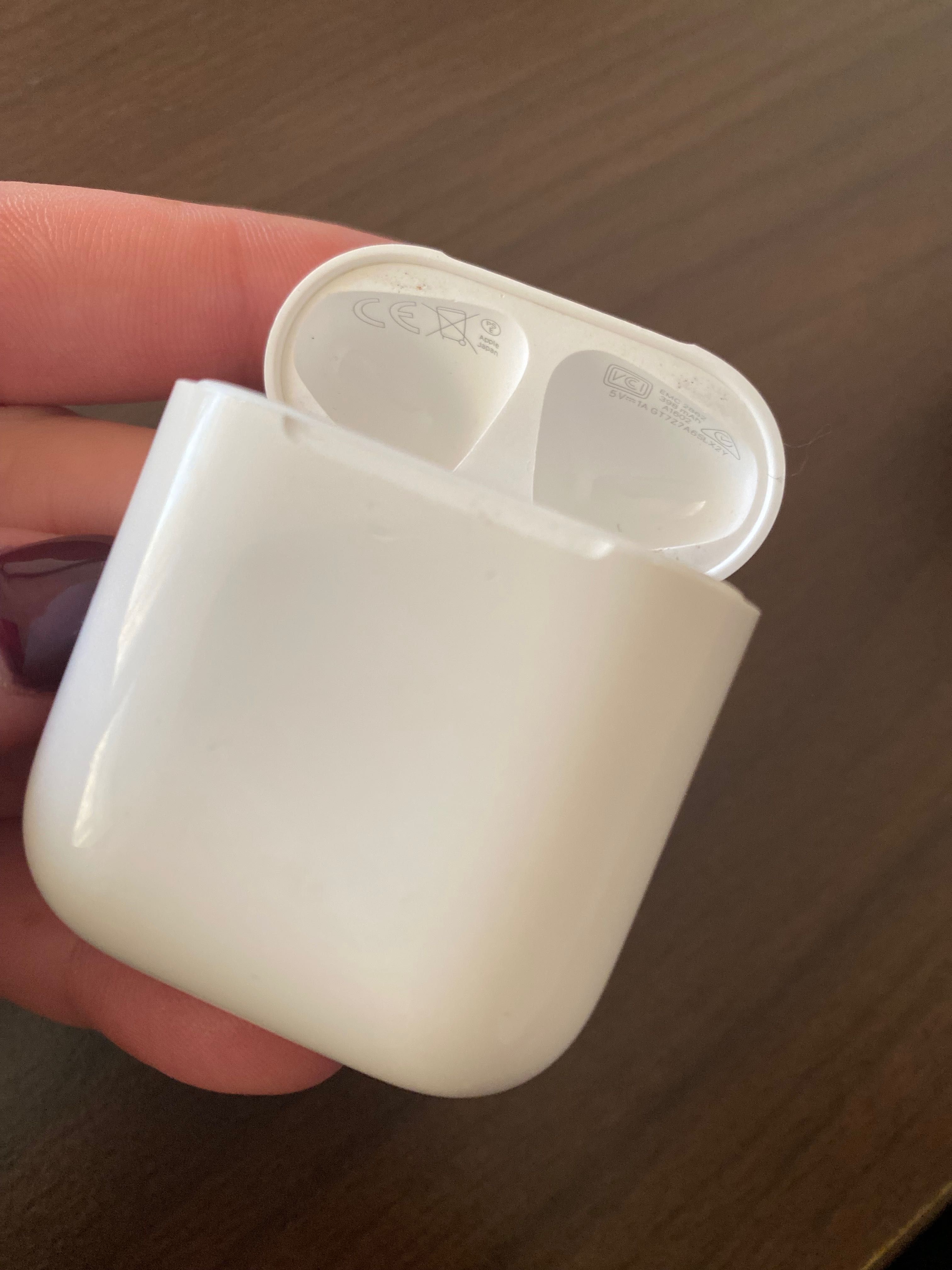 Кейс Apple Airpods 1